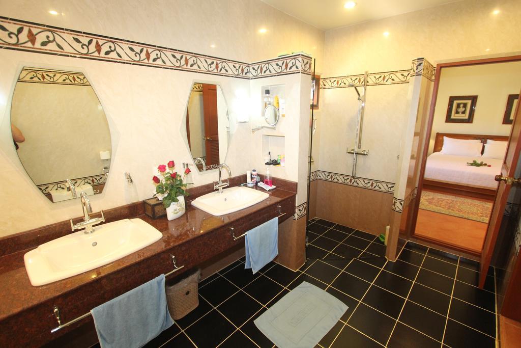 Nai Harn Villa Pimlada מראה חיצוני תמונה